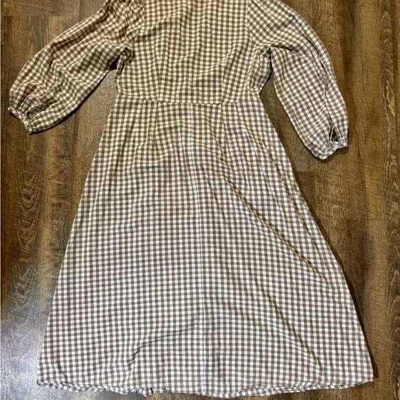 Universal Thread Brown and White Gingham Maxi Dress - Picture 2 of 4
